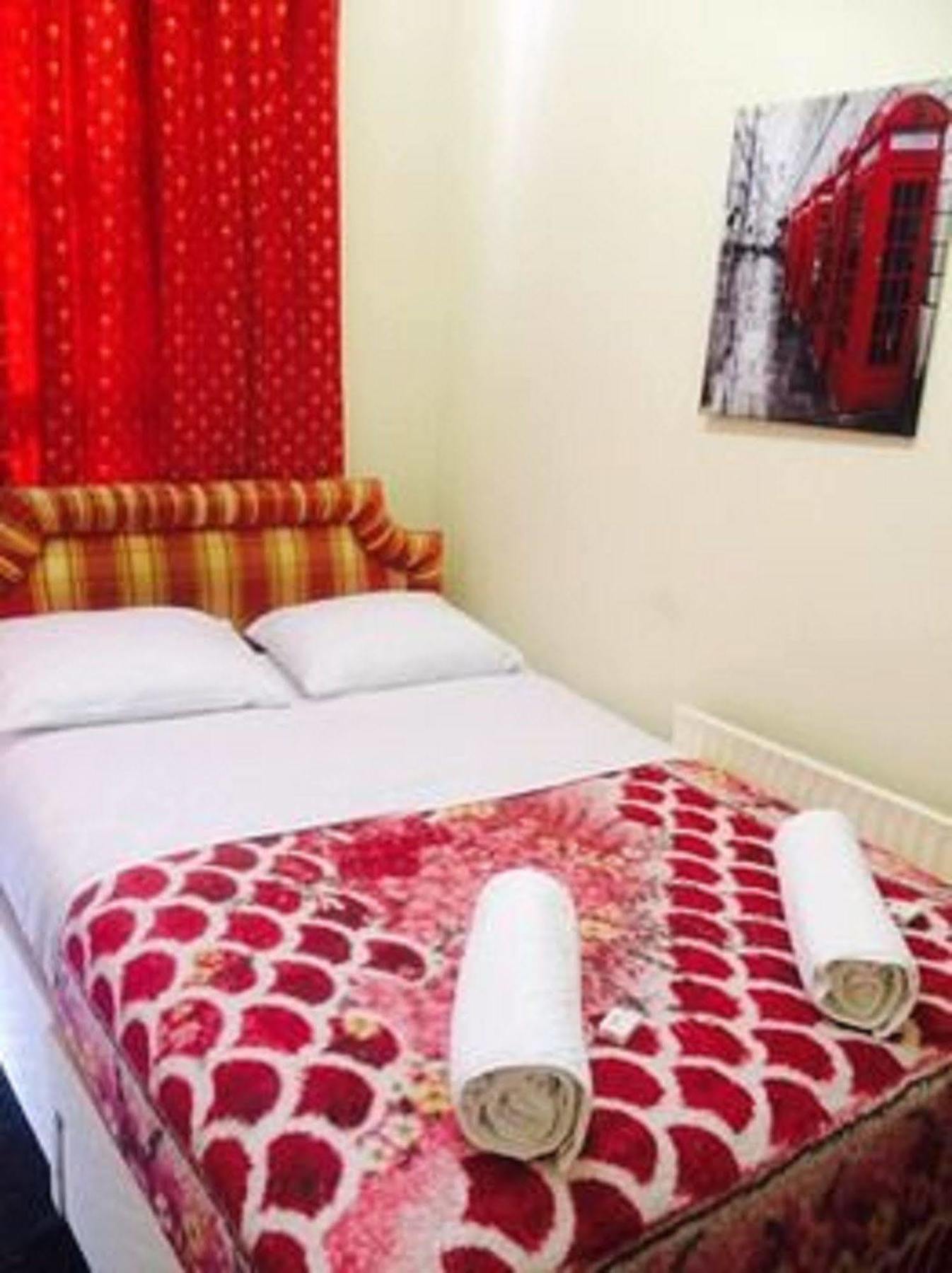 Golden Star Hotel Лондон Екстериор снимка